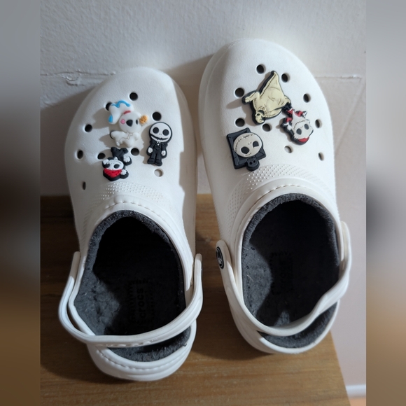 CROCS Kids White Slippers with Character Charms The Nightmare Before Christmas - Picture 3 of 7